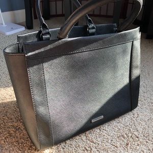 Excellent condition: Rebecca minkoff large tote MAB. 100% genuine leather
